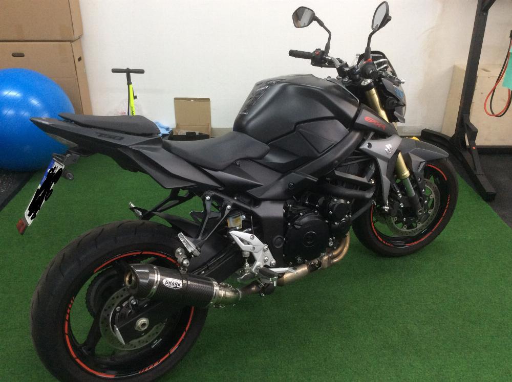 Motorrad verkaufen Suzuki GSR 750A Ankauf